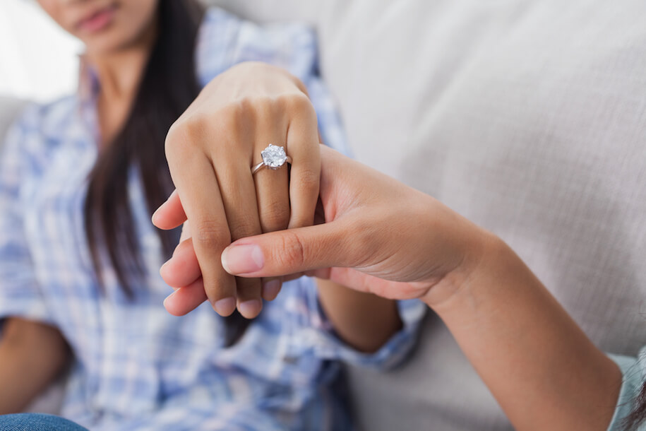 Sui Gehuurd Opa 2 Carat Diamond Engagement Rings - Larsen Jewellery
