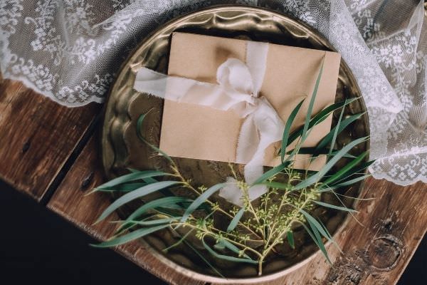 alternative gifts- how millenials are changing weddings