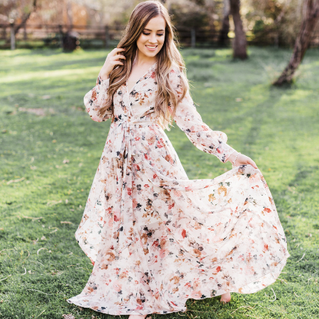 Summer wedding guest in floral dress