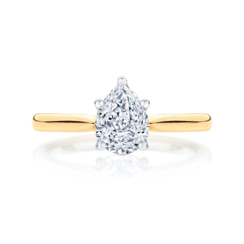 Pear cut diamond engagement ring yellow gold solitaire