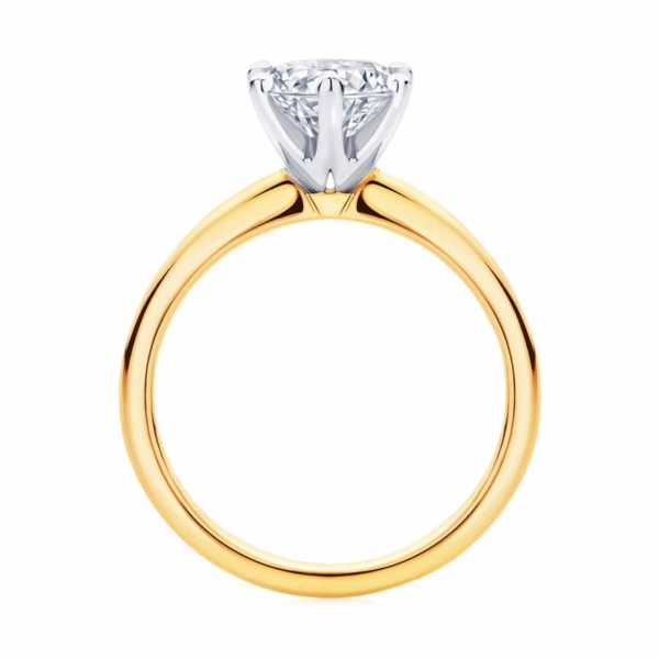 Round Solitaire Engagement Ring Yellow Gold | Elegance