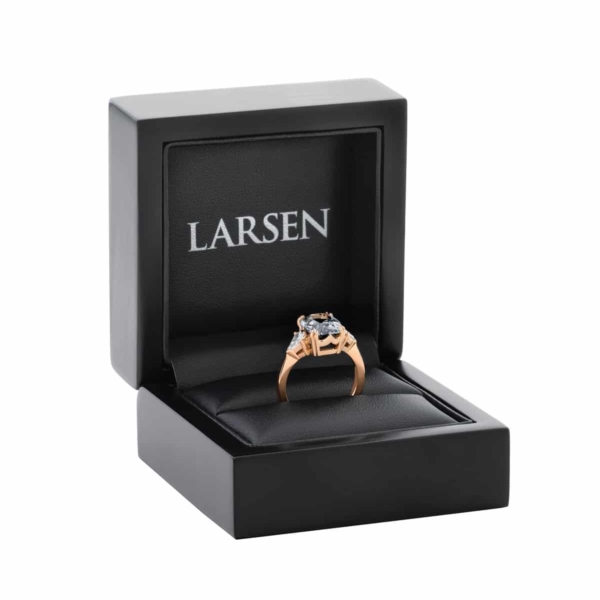 The Bachelor Engagement Ring 2019 | Stardust