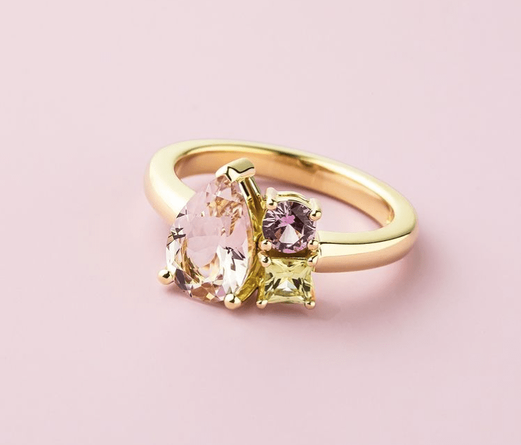 Asymmetrical three stone ring-min