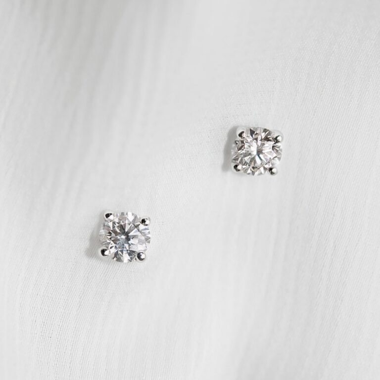 1ct white gold diamond studs