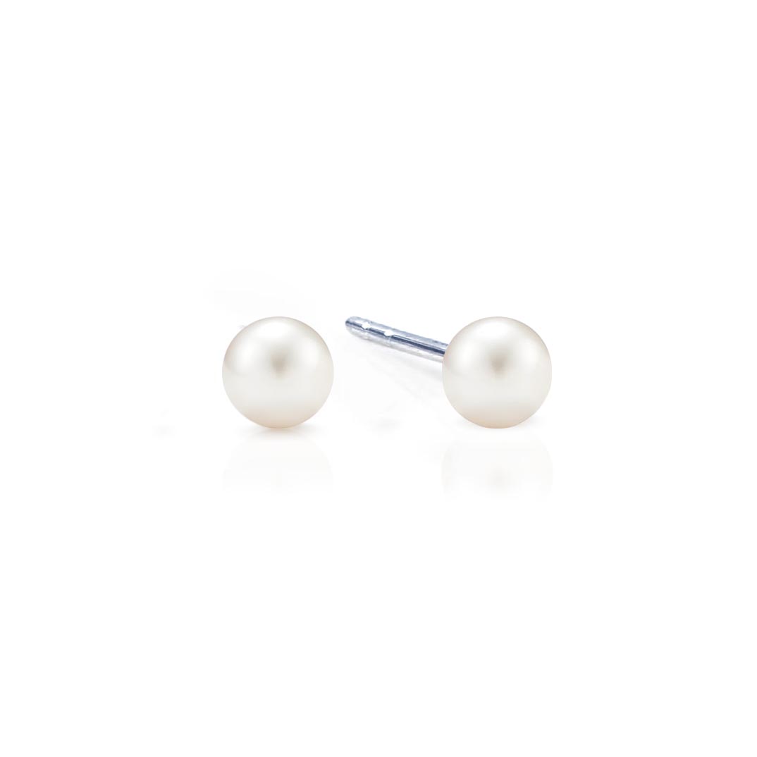 Classic Pearl Studs