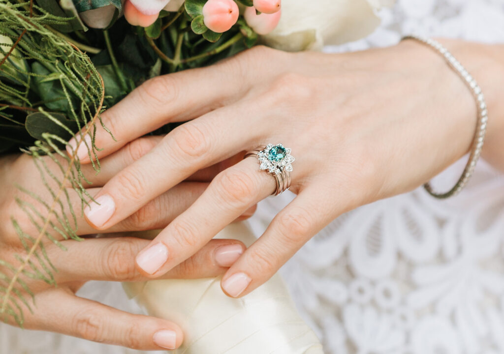 Why Are Engagement Rings Worn on the Left Hand? – Noe's Jewelry