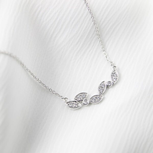 Juni Diamond Necklet