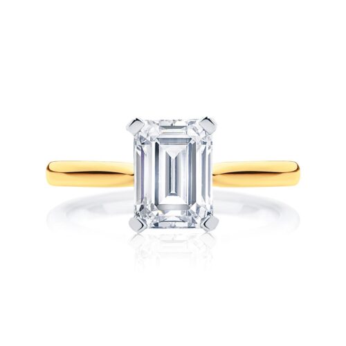 Emerald Diamond Solitaire Ring in Yellow Gold | Ballerina (Emerald Cut)