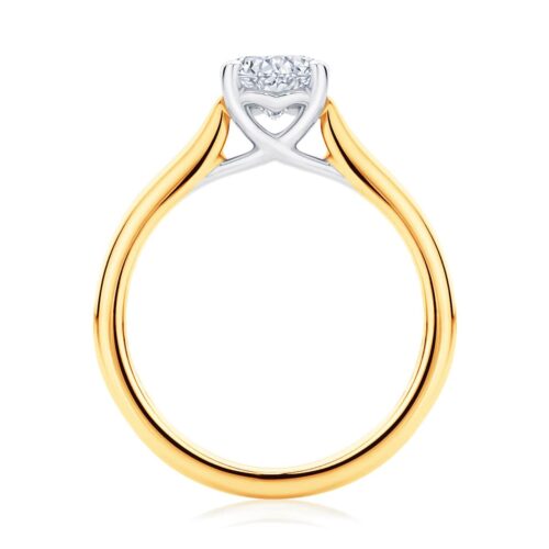 Oval Diamond Solitaire Ring in Yellow Gold | Ballerina (Oval)