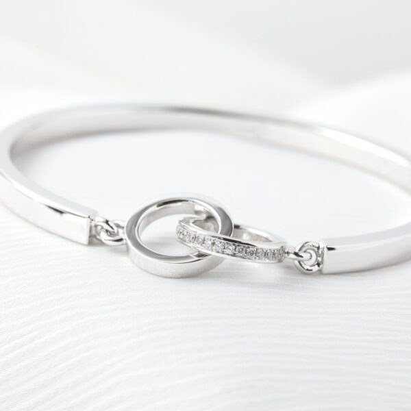 White Gold Bangle with Interlocking Links