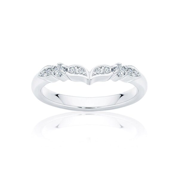 Womens Contoured Vintage Diamond Wedding Ring in White Gold | Paisley