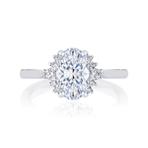 Oval Diamond with Side Stones Ring in Platinum | Nouvelle Lune (Diamond)