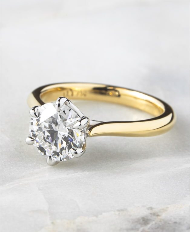 Diamond engagement rings Brilliant cut