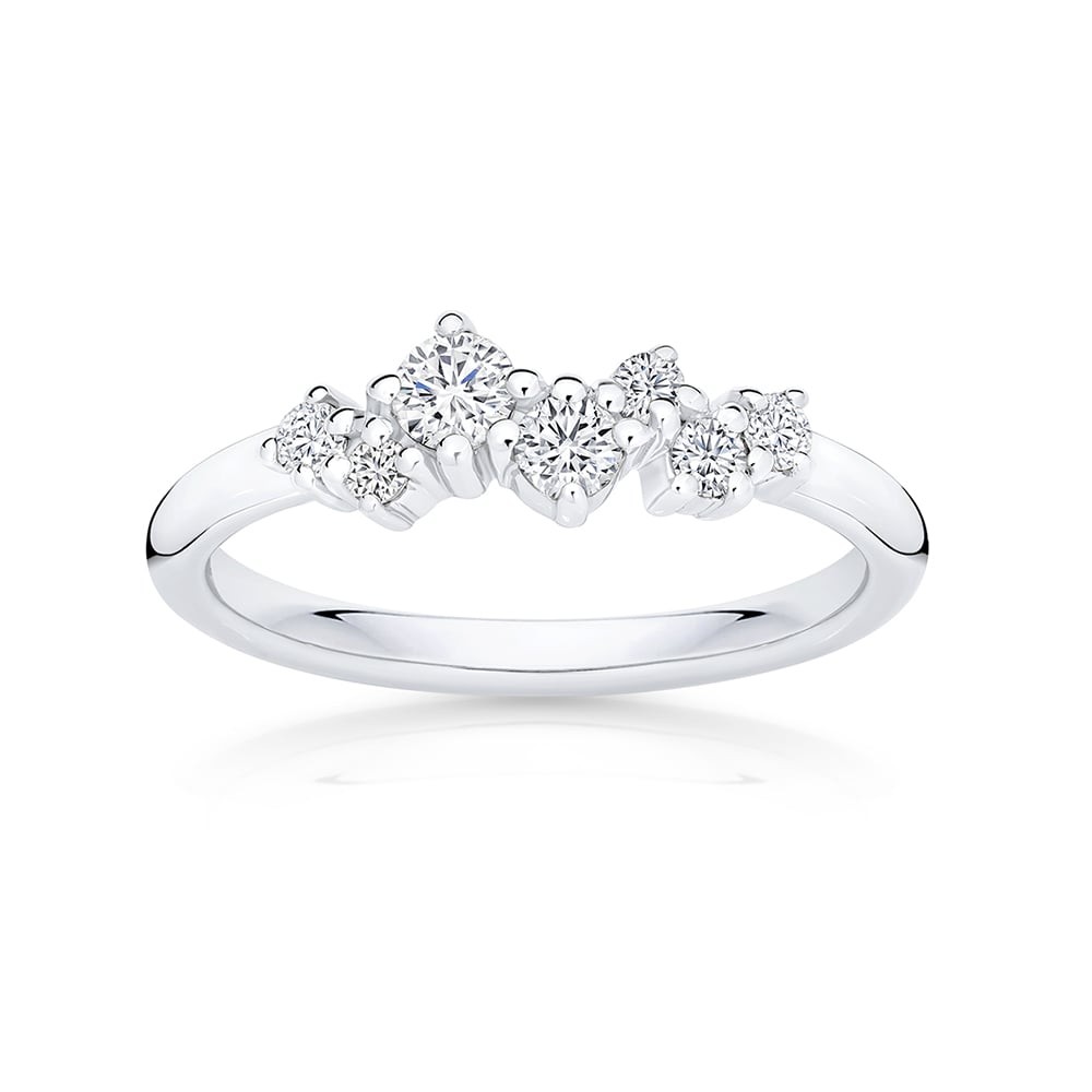Diamond Classic Wedding Ring in Platinum | Confetti