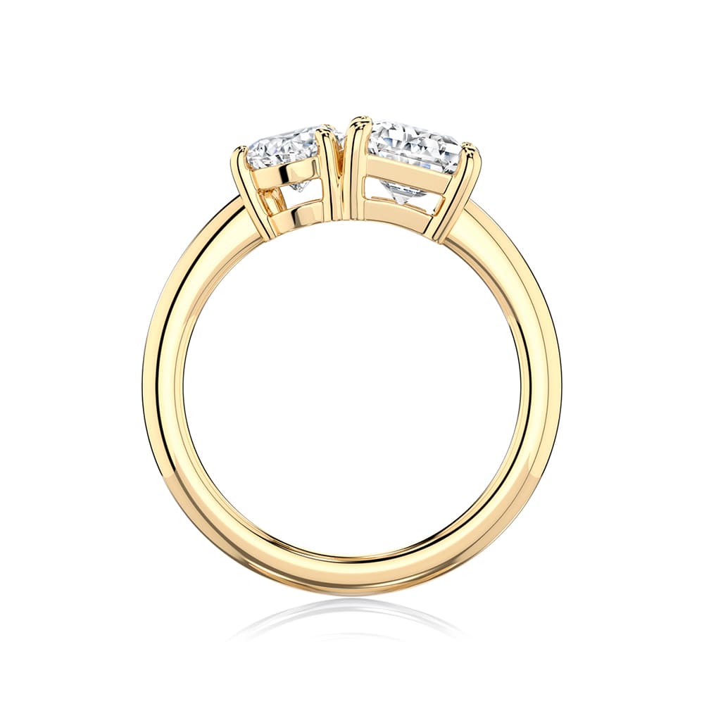 Pear & Emerald Diamond Duo Ring in Yellow Gold | Toi et Moi