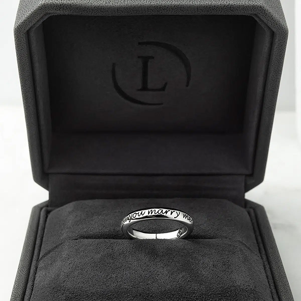proposal ring- larsen jeweller - sydney, melbourne, brisbane