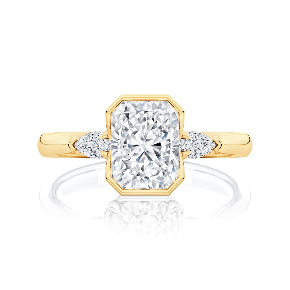 Radiant Diamond Three Stone Engagement Ring in Yellow Gold | Amaris (Radiant Cut)